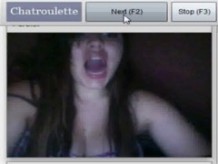 Chica loca de Texas quiere chupar mi polla y mostrar grandes tetas en chatroulette