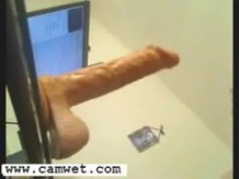 Big dildo de garganta profunda adolescente