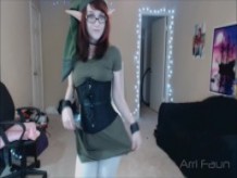 Leyenda de Zelda Cosplay Camgirl Arri Faun Strips and Jiggles Big Round Ass