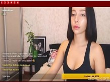 Si aún no has chateado en vivo con modelos de webcam sexy, comienza ahora gratis en SatinGirls.com