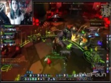 La chica gamer de World of Warcraft hace todo lo posible por curarse mientras se corre