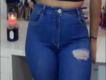 BBW CULO GRANDE JEANS LATINA MORENA