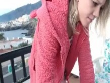 Falda arriba Sujetador abajo Balcón del hotel isla coco_girl1991_011216 chaturbate REC