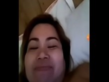 asiático masturbándose en video chat