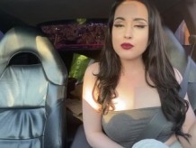 Chica babestation británica fumando en el coche! Obteniendo miradas extrañas para la grabación!