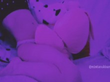 amateur asiático adolescente humping conejito peluche A la mierda hasta el orgasmo webcam chica sin censura