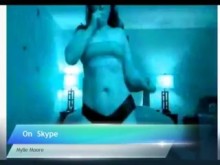 PORn Mylie Moore con Jiggy Jaguar en video de Skype