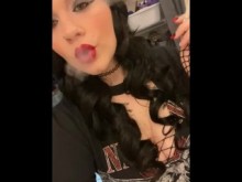 Sinderrella Kush fumando en Skype keirraandleo cum reloj