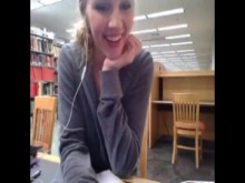 Kendra Sunderland Masturbándose En La Biblioteca Pública De Oregon