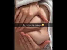 Chica universitaria se folla a chico para tutoría en Snapchat