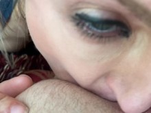 POV en forma MILF come culo y chupa una enorme polla