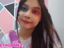 ????????PAYASO DE LA NOCHE DE HALLOWEEN HACE VIDEOLLAMADA CON UN SEGUIDOR Y LE MUESTRA SUS RICAS TETAS