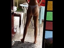 Mira que sabroso menea nuestro gatito