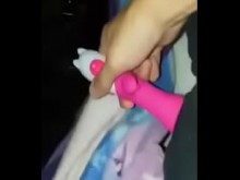 Amanda jugando con Da Cat