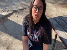 PROPUESTA INDECENTE A LATINA CACHONDA EN EL PARQUE