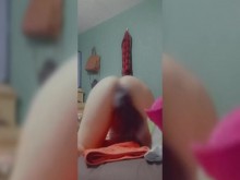 Masturbandose culona con  rica vagina