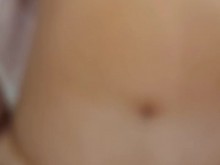 Follando mi coño en la mesa de masaje