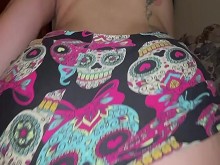 Tu novia engañó y recibió un creampie de un chico después de la fiesta mientras te envían instantáneas