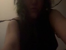 Goth Giantess rebota su coño en tu cara POV