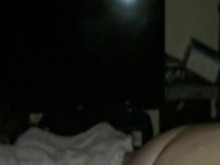 El verdadero chico virgen británico dispara una gran carga de semen (cámara lenta)