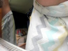 Celine me está mirando y charlando