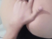 PAREJA ROMANTICA DE LATINOS COGIENDO RICO