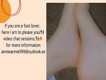 frotando mis pies bastante suaves yii