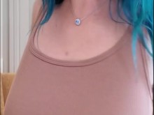 Adivina el tamaño de mis tetas - Francesa de grandes tetas naturales