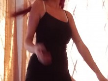 Mi jefe esta muy cansado y le hago un relajante masaje