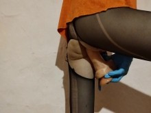 FLACA PERO NECESITO UN CONSOLADOR GRANDE