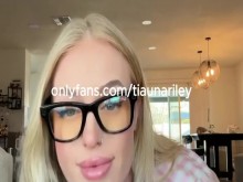 Fuga de tetas en transmisión en vivo: ¡Flash accidental captado!