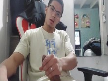 Youtuber se pajea despues de hacer un video!