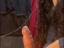 Monstruo con olor delicioso y polla sin cortar de 9 pulgadas corriéndose de izquierda a derecha. Necesito 2 juegos de t&a para correrme.