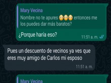 CON LA VENDEDORA DE CARNITAS LE MANDO WHATSAPP Y COJEMOS