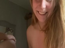 Pareja amateur teniendo sexo en vivo por webcam - Paja y estilo perrito