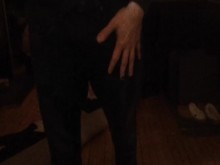 ¡Mearme los jeans en la sala se siente muy bien!