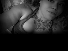 ¡Papá envió mensajes de texto a Tittys y sacó la lengua!