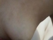 Mi amiga me ayuda a sacarme la leche