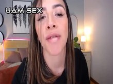 Rica Colombiana se mete dildo por tokens