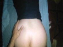 Me la cogi de perrito por la noche