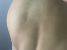 Alistándome para salir con Mi hermanastro que llego de viaje , le doy una rica bienvenida