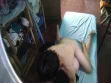 Me cogi a mi amiga con su tanga rutera en cuatro por la noche cuando la cornuda de mi novia se va