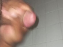 ME ACARICIO EL PENE, MUY CALIENTE!!!!