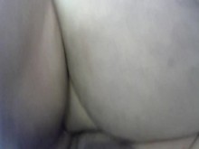 ????MILF probando sus jugos después de follarle el coño