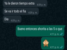 CON LA VENDEDORA DE CARNITAS LE MANDO WHATSAPP Y COJEMOS