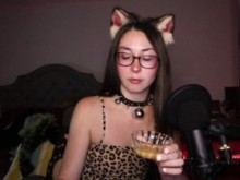 Kitty come seductoramente pollas de pescado