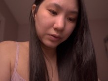 Linda chica asiática ASMR - Isaías 1-5