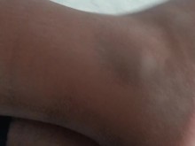 Casi me pillan comiéndole el coño a mi vecina