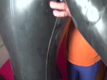 Prueba de inflado de traje Cyborg de goma pesada con compresor