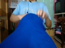 Asiático masturbándose en la webcam